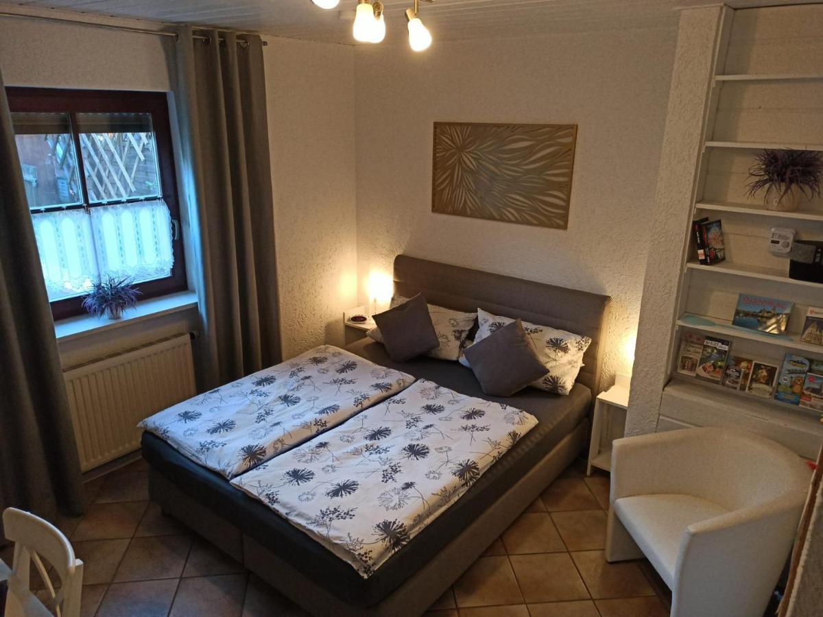 Gaeste Apartement Casa Luber Thalmassing  Экстерьер фото