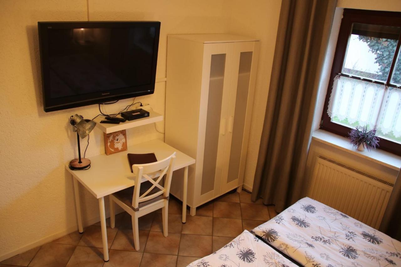 Gaeste Apartement Casa Luber Thalmassing  Экстерьер фото