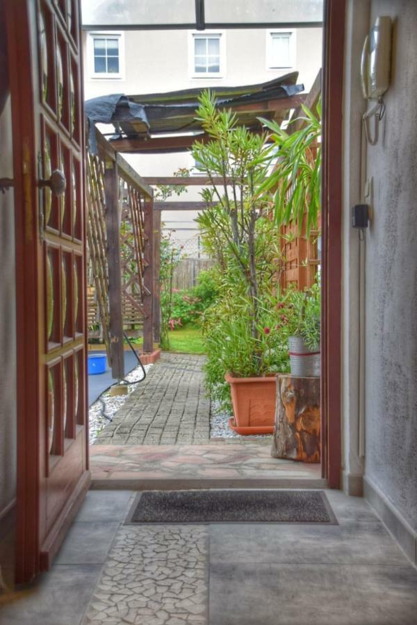 Gaeste Apartement Casa Luber Thalmassing  Экстерьер фото